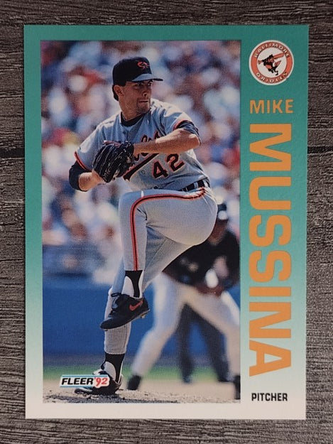 1992 Fleer #20 Mike Mussina UER/Card back refers/to him as Jeff