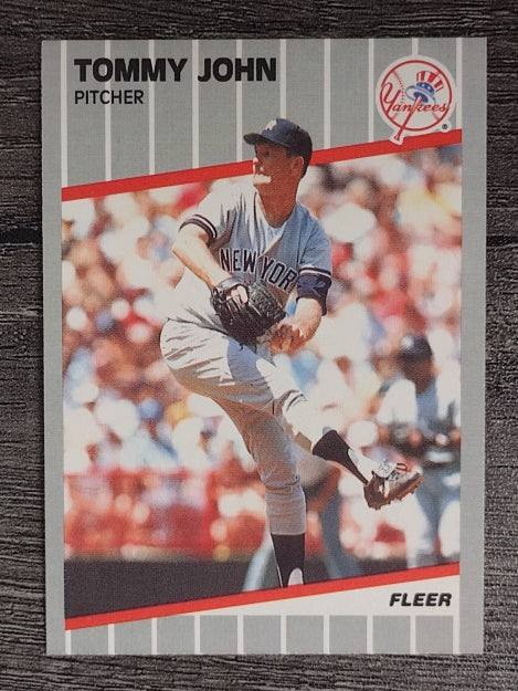 1989 Fleer #255 Tommy John