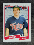 1990 Fleer #372 Mike Dyer RC