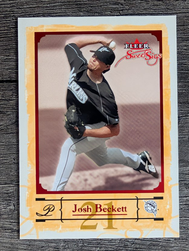 2004 Fleer Sweet Sigs #3 Josh Beckett