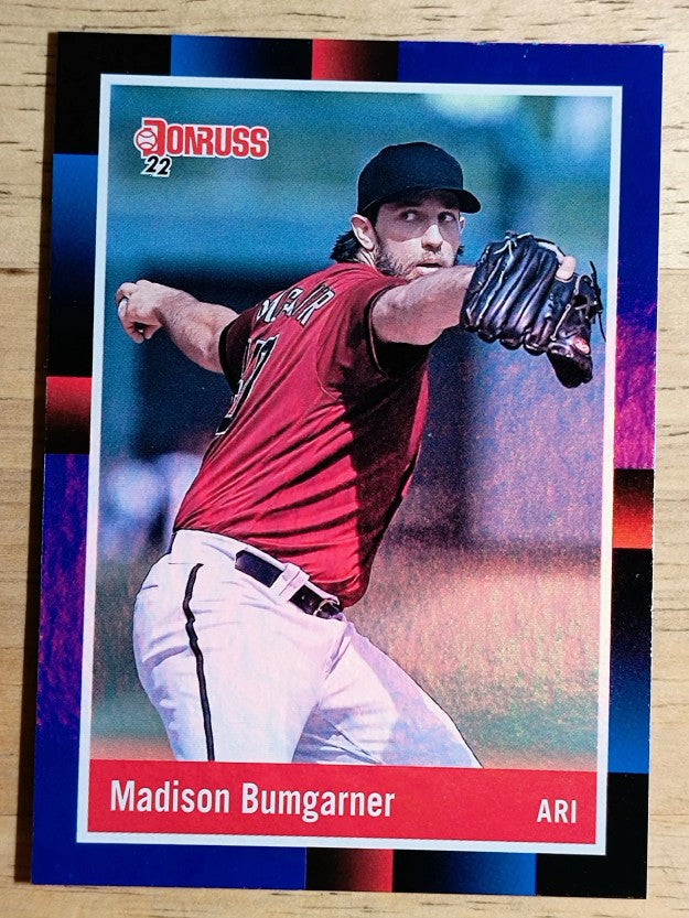 2022 Donruss Holo Blue #280 Madison Bumgarner RETRO