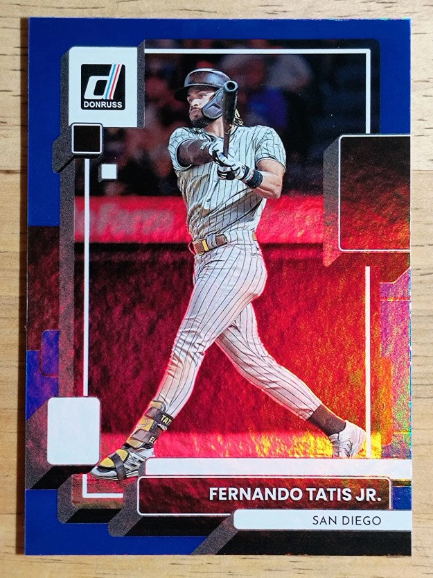 2022 Donruss Holo Blue #82 Fernando Tatis Jr.
