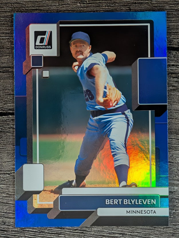 2022 Donruss Holo Blue #171 Bert Blyleven