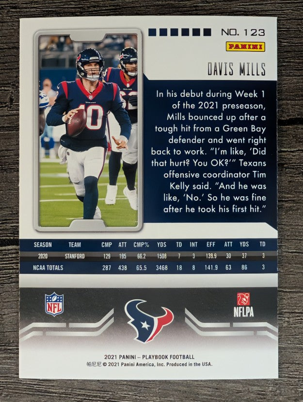 2021 Panini Playbook #123 Davis Mills RC