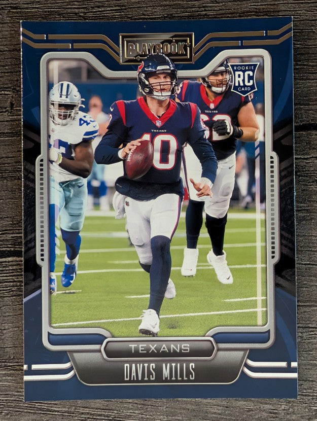 2021 Panini Playbook #123 Davis Mills RC