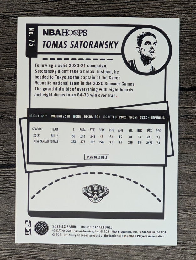 2021-22 Hoops #75 Tomas Satoransky