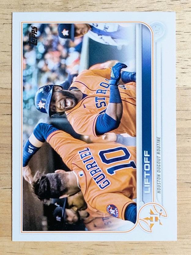 2022 Topps #110 Liftoff/Yuli Gurriel/Yordan Alvarez