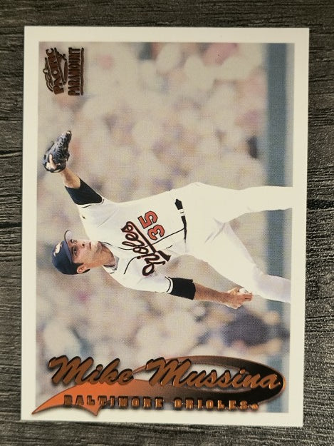 1999 Paramount Copper #35 Mike Mussina