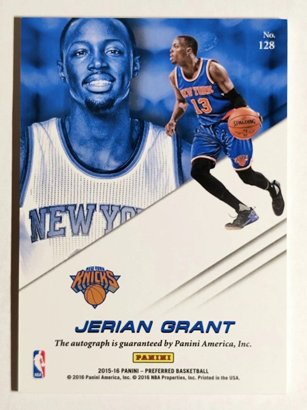 2015-16 Panini Preferred Autographs Blue #128 Jerian Grant
