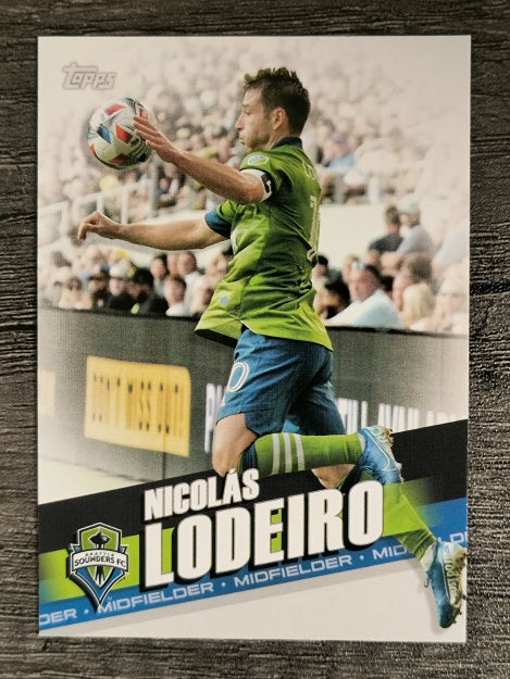 2022 Topps MLS #10 Nicolas Lodeiro