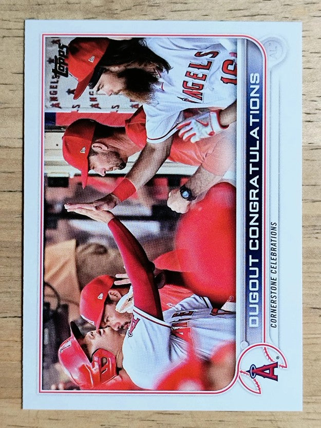 2022 Topps #416 Dugout Congratulations/Shohei Ohtani/Brandon Marsh