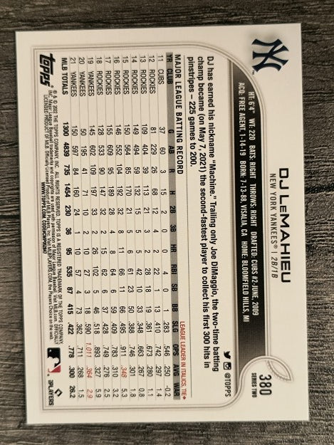 2022 Topps #380 DJ LeMahieu