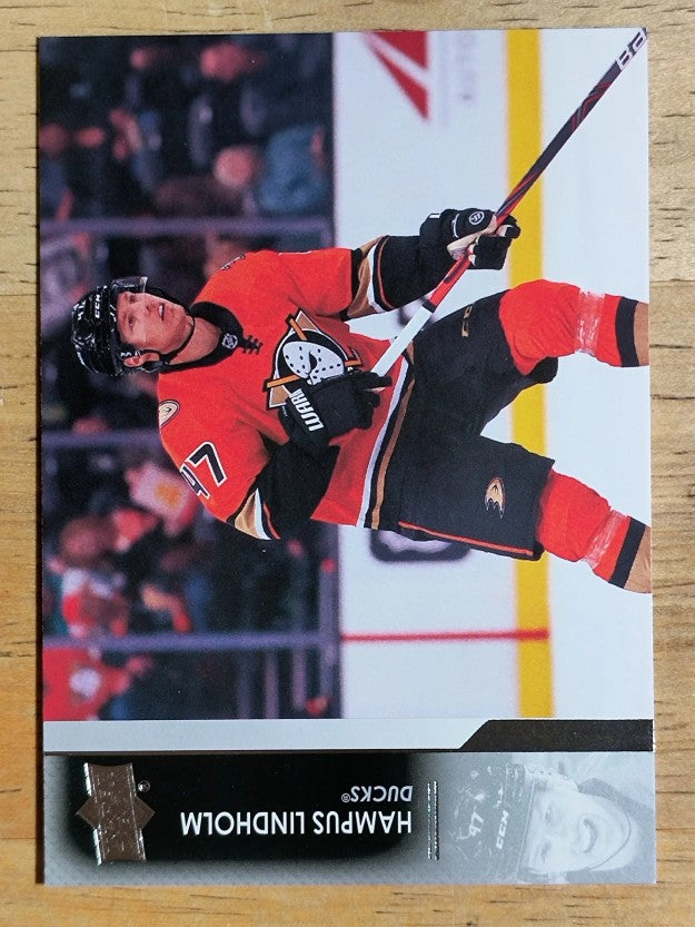2021-22 Upper Deck #253 Hampus Lindholm