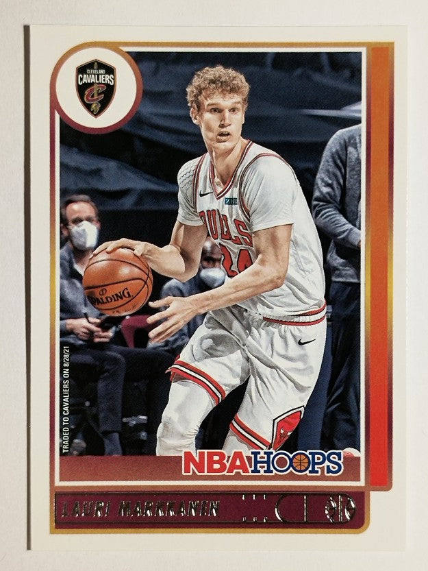 2021-22 Hoops #55 Lauri Markkanen