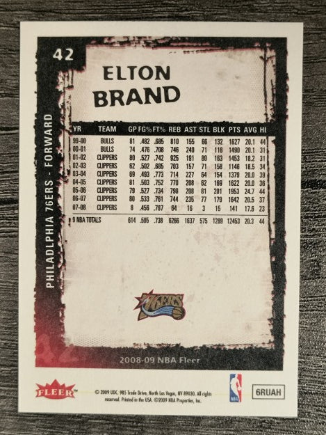 2008-09 Fleer #42 Elton Brand