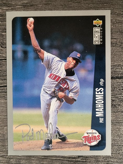 1996 Collector's Choice Silver Signature #606 Pat Mahomes
