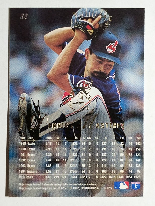 1995 Flair #32 Dennis Martinez