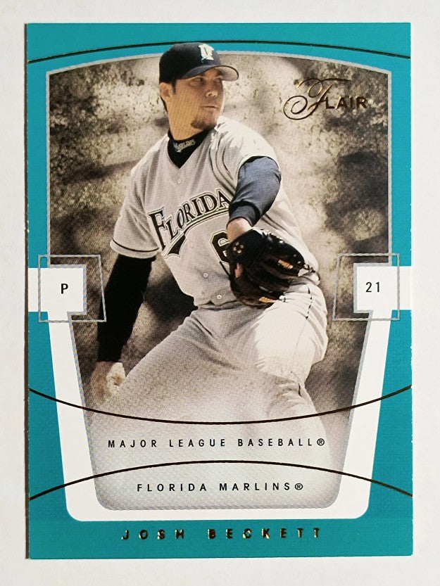 2004 Flair #36 Josh Beckett