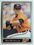 1992 Leaf #13 Mike Mussina