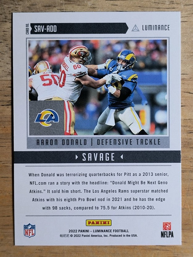 2022 Panini Luminance Savage #9 Aaron Donald
