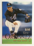 2000 SkyBox #93 Rey Ordonez