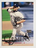 2000 SkyBox #128 Roger Clemens