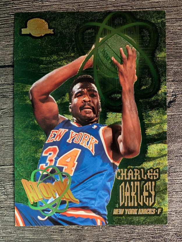 1995-96 SkyBox Premium Atomic #A2 Charles Oakley
