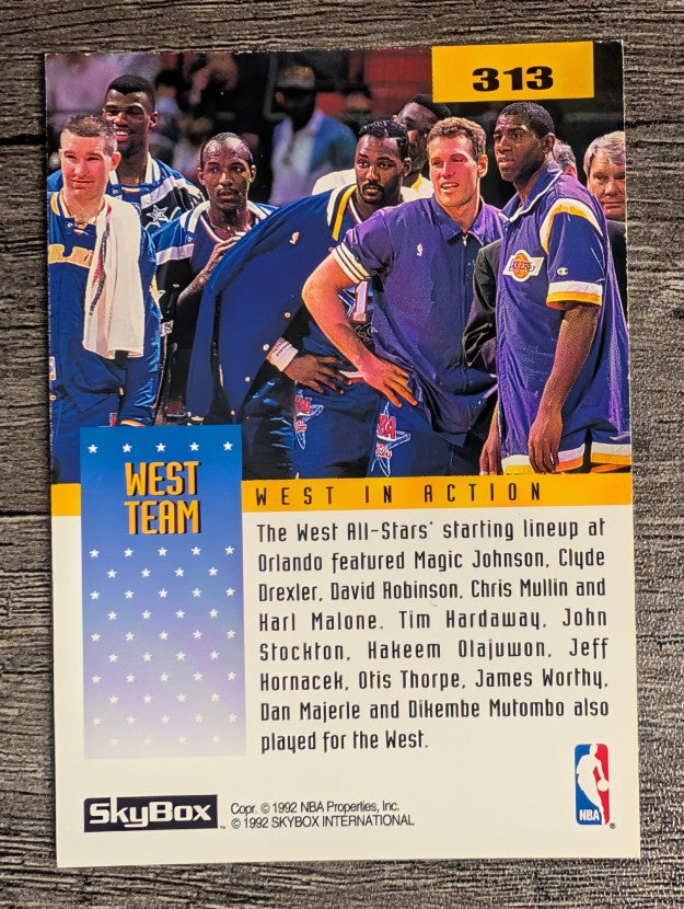 1992-93 SkyBox #313 Karl Malone/Group AS