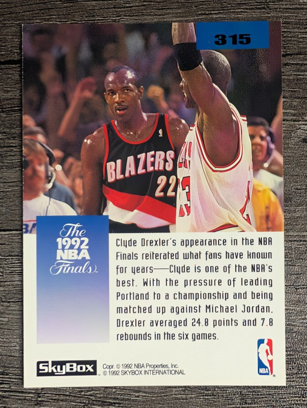 1992-93 SkyBox #315 Clyde Drexler FIN