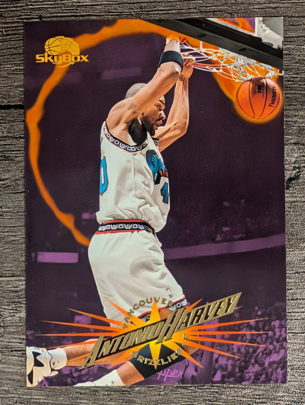 1995-96 SkyBox Premium #215 Antonio Harvey