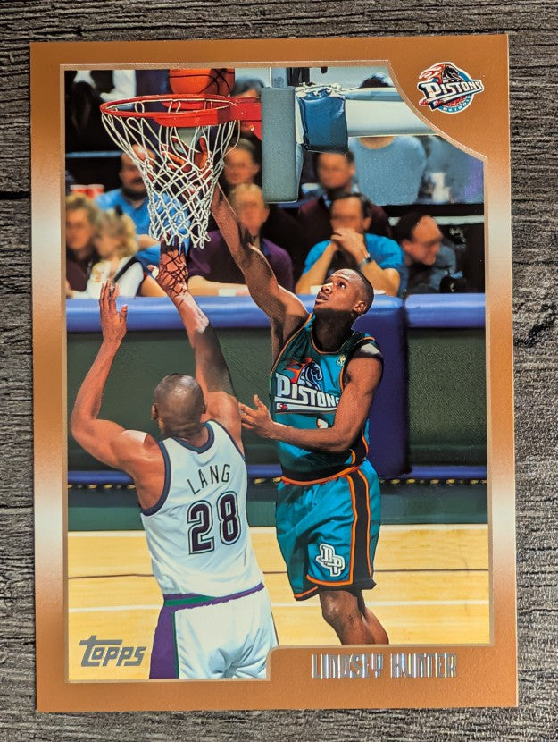 1998-99 Topps #8 Lindsey Hunter