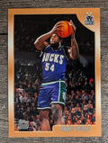 1998-99 Topps #200 Robert Traylor RC