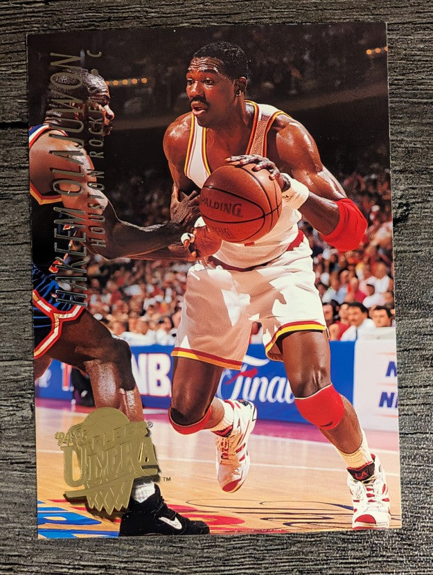 1994-95 Ultra #69 Hakeem Olajuwon