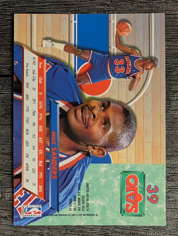1992-93 Ultra #39 Mike Sanders